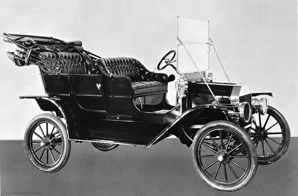 Descubra o Carro Mais Antigo da História Automotiva: Uma Viagem ao Passado