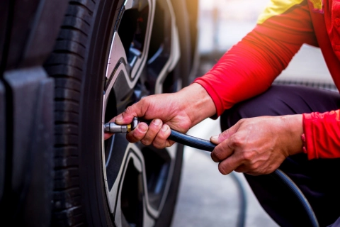 Quando e como calibrar os pneus do seu veículo: guia completo